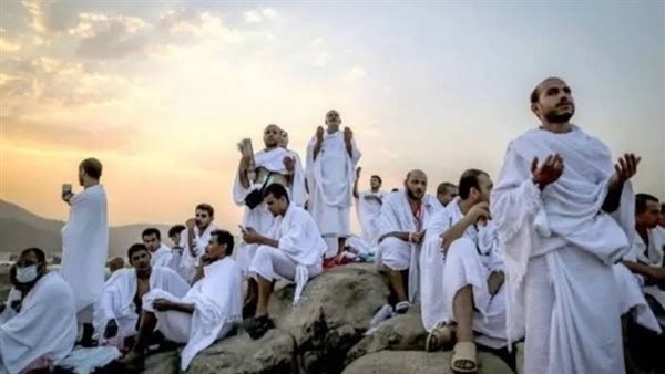 جدول أعمال يوم عرفة لغير الحاج