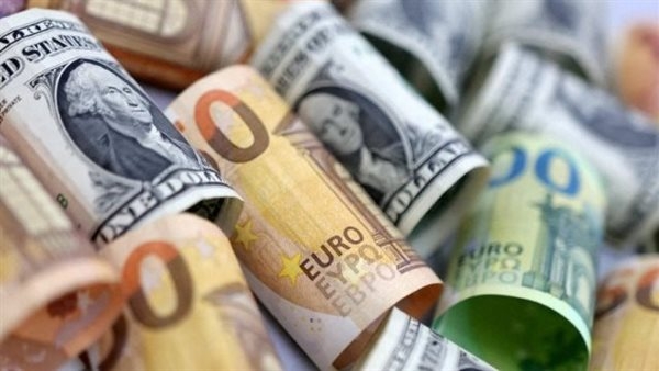أسعار العملات الأجنبية والعربية أمام الجنيه في أول أيام عيد الأضحى
