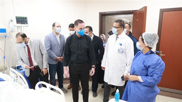 "الطيب" يتفقد المنشآت الصحية بالقاهرة في أول أيام العيد لمتابعة كفاءة الخدمات