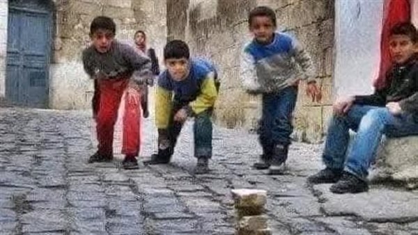 نوستالجيا عيد التسعينيات والألفينيات.. صور تؤرخ بهجة الأطفال المصريين بالعيد