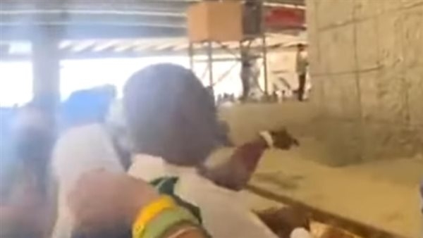تحت لهيب الشمس.. مدينة الحجاج تستقبل الوفود لرمي الجمرات في مشعر منى