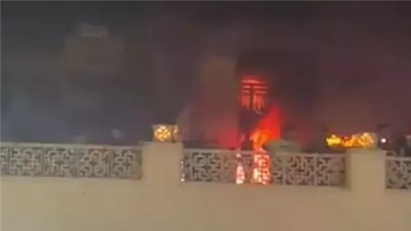 اندلاع حريق كبير في السوق القديم بمدينة بندر عباس جنوبي إيران