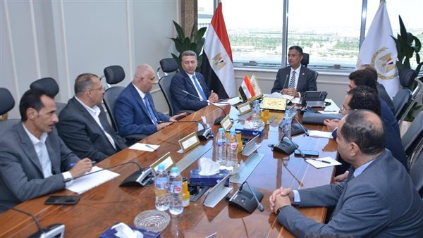 وزير التموين يعقد اجتماعًا مع ممثلي "المواد الغذائية وبقالي التموين وجمعيتي"