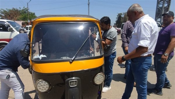 مصادرة 40 مكبر صوت من التكاتك بشوارع حي شرق المنصورة وميت غمر في الدقهلية