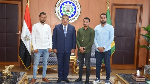 محافظ الدقهلية يخلّد ذكرى شهيد الشهامة بإطلاق اسمه على مدرسة قريته
