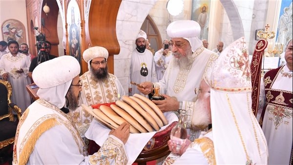 البابا تواضروس يترأس قداس الأحد في العلمين