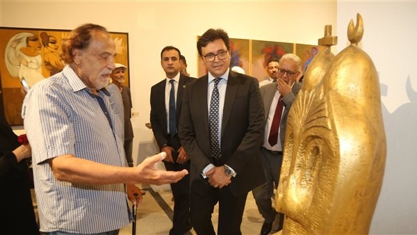وزير الثقافة يفتتح الدورة 45 من المعرض العام للفنون التشكيلية