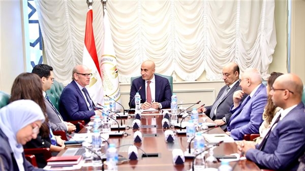 وزير التعليم يبحث مع الوكالة الألمانية إنشاء مدارس فنية على الطراز الألماني