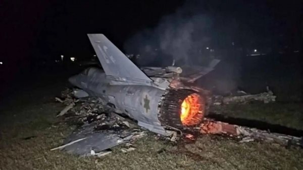صواريخ إيران وطائرات أمريكا.. سماء مشتعلة وصراع إرادات في حلبة الشرق الأوسط