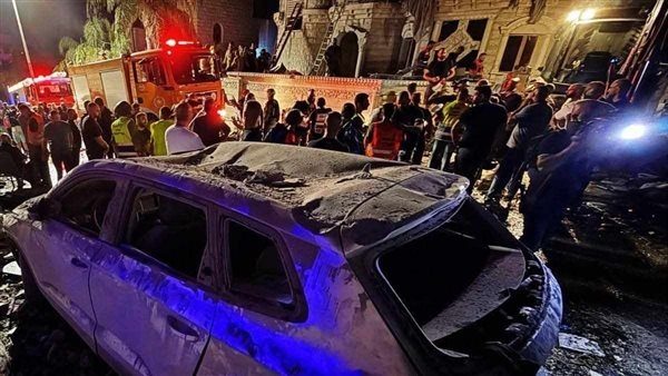 رويترز: صفارات الإنذار تدوي في تل أبيب بعد رصد صواريخ إيرانية