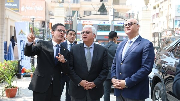 بالصور.. وزير التعليم العالي يفتتح مشروع تطوير مستشفى الجراحة بجامعة بنها