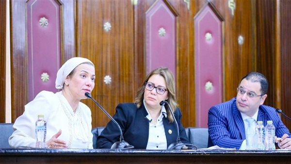 وزيرة البيئة: رفع نسبة تدوير المخلفات إلى 37%