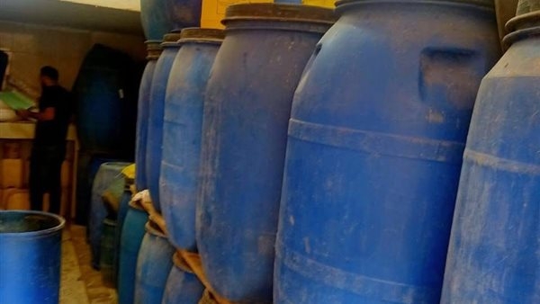 ضبط ٧ أطنان مخلل بدون بيانات في مطعم فول وفلافل بدمياط