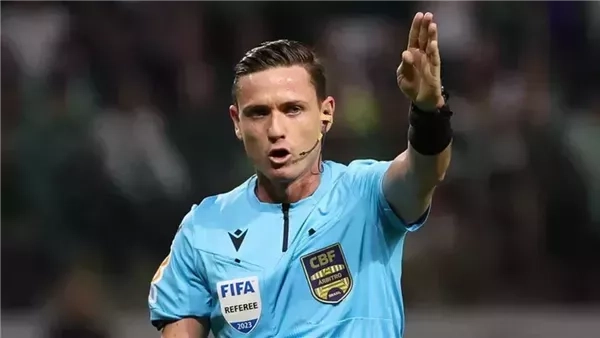 حكم برازيلي يقود مباراة السيتي والوداد في كأس العالم للأندية
