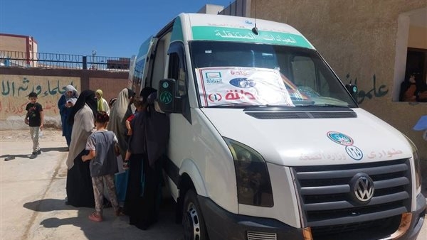 الكشف مجانا على 1466 مواطنا في قافلة طبية بدمياط