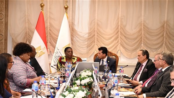 وزير الرياضة يستقبل وفد "AU" لبحث استضافة مصر لدورة الألعاب الأفريقية 2027