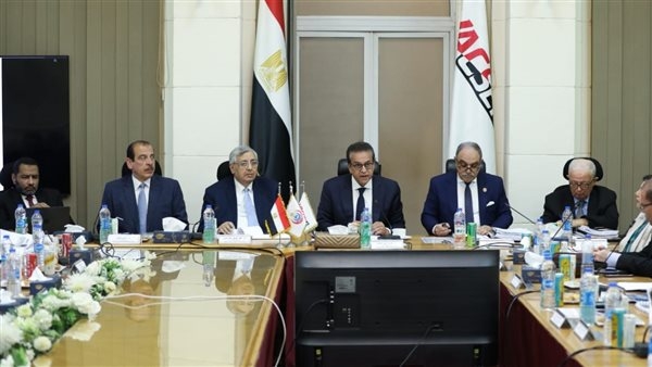 وزير الصحة يترأس اجتماعي الجمعية العامة لشركة «ڤاكسيرا»
