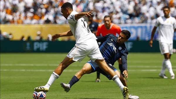 كأس العالم للأندية.. ريال مدريد بـ10 لاعبين يتقدم على باتشوكا بالشوط الأول