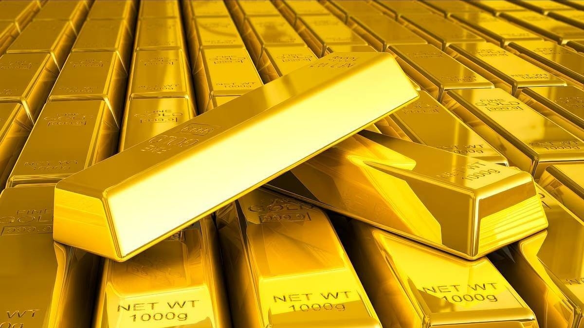 الذهب يرتقي مستوى قياسياً جديداً