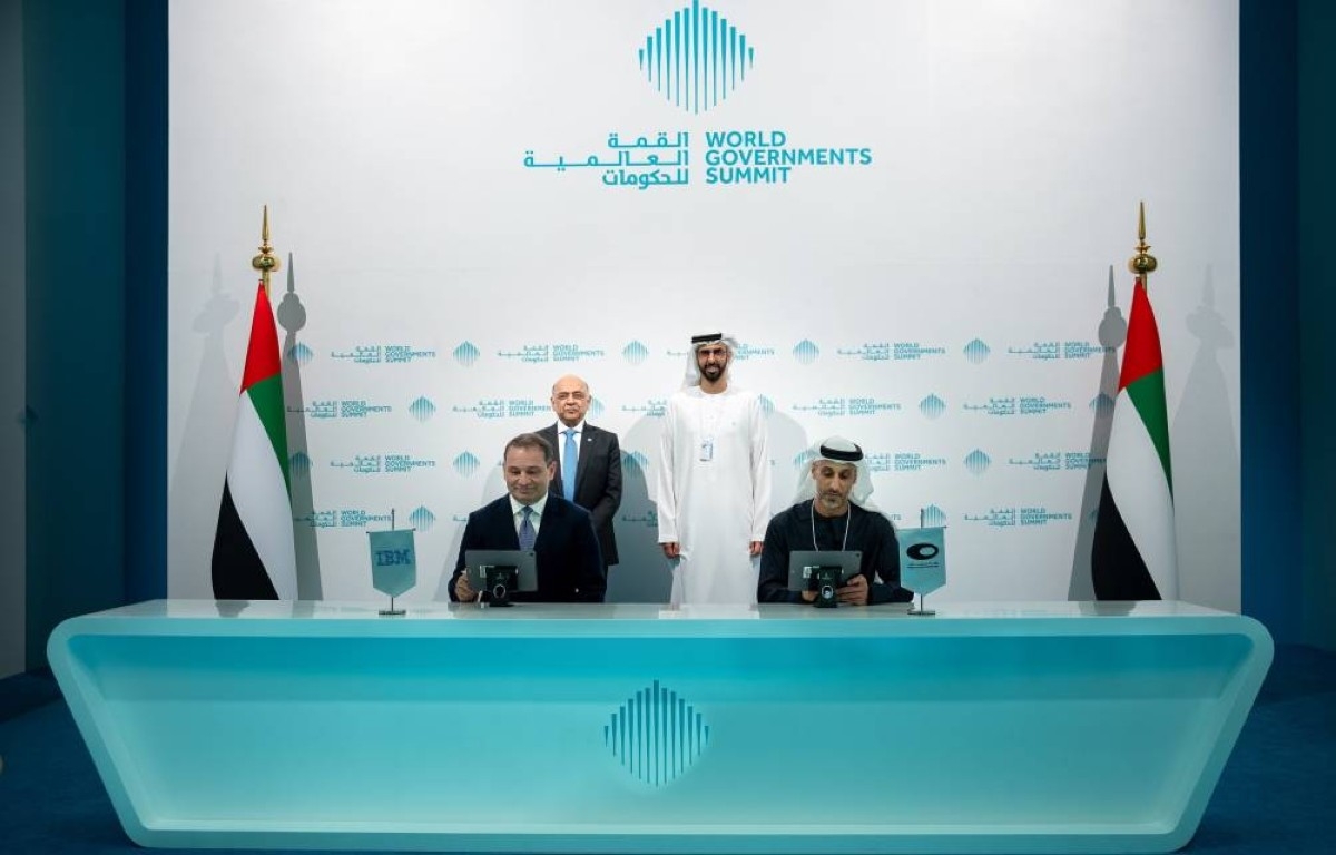 اتفاقية بين «دبي للمستقبل» و«آي بي إم» لتطوير تطبيقات الذكاء الاصطناعي