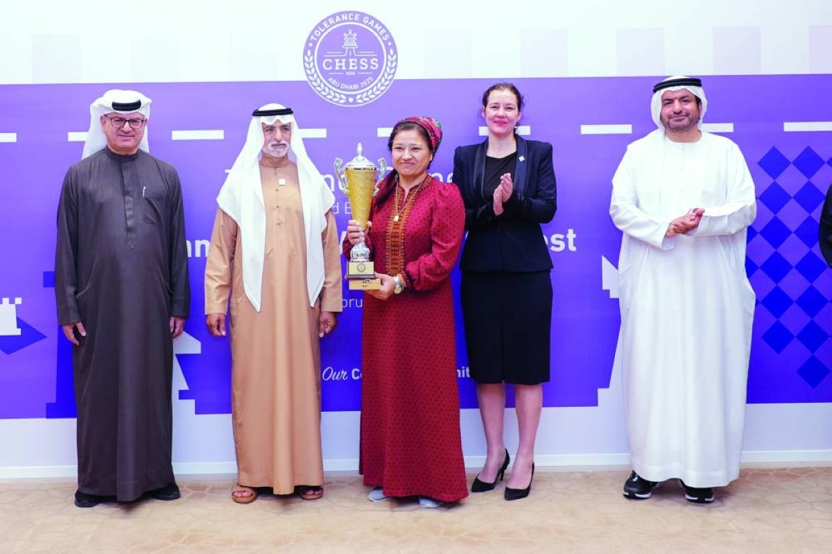 نهيان بن مبارك: الرياضة أقوى الجسور في الربط بين الثقافات