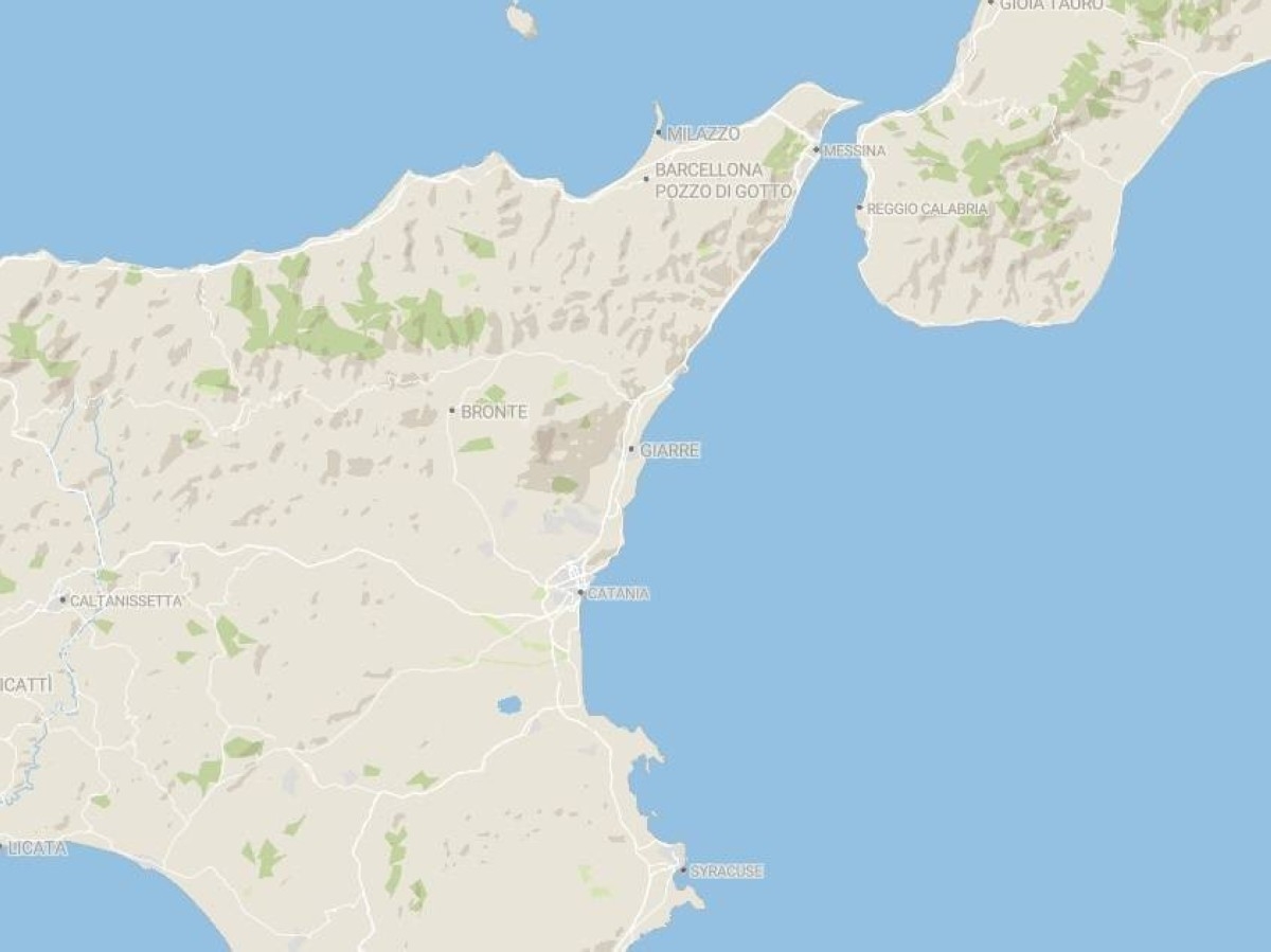 سحر الطبيعة.. صورة مذهلة لناسا تكشف عن "نهر النار" على سفح جبل ثلجي
