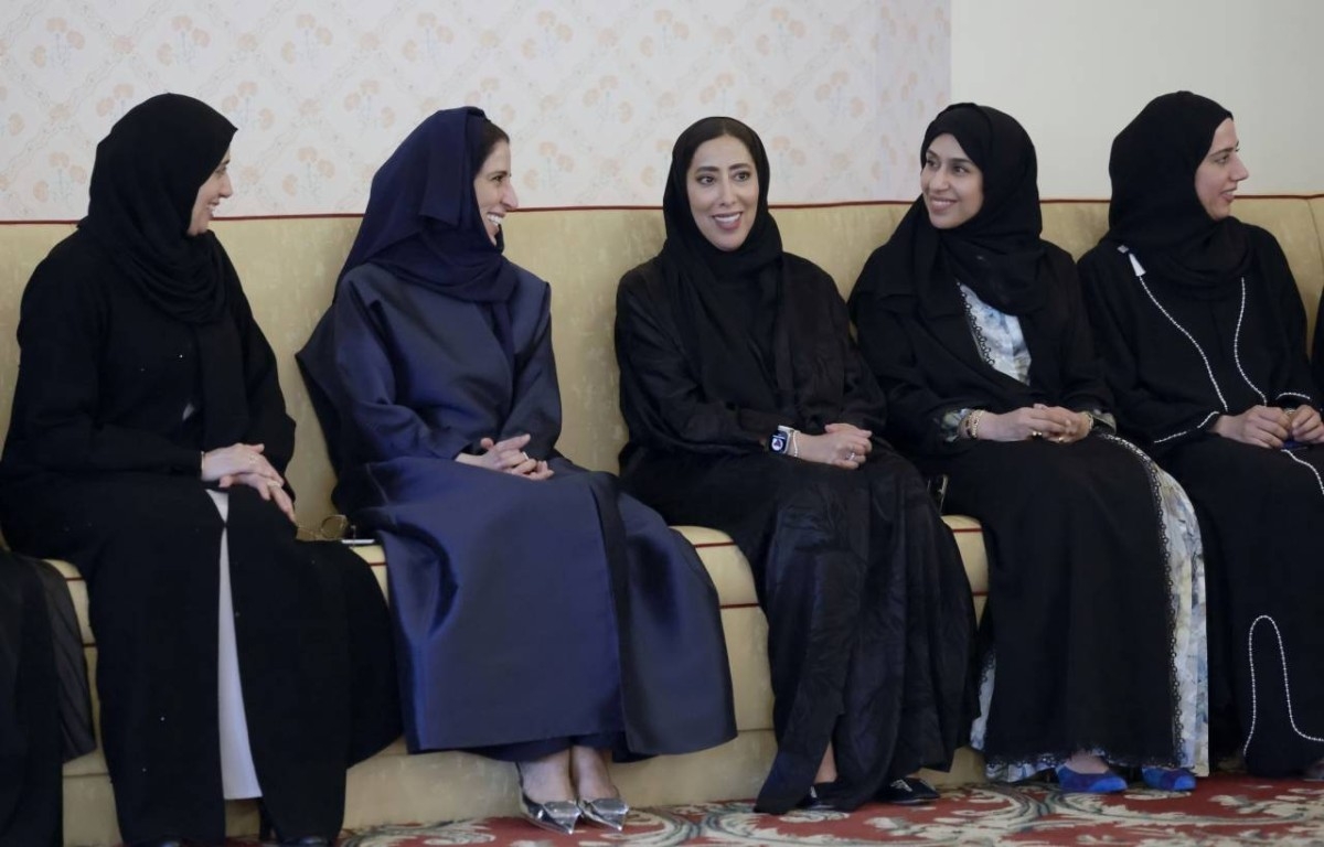 حمدان بن محمد وهزاع بن زايد يستعرضان مسيرة التنمية الشاملة في الإمارات