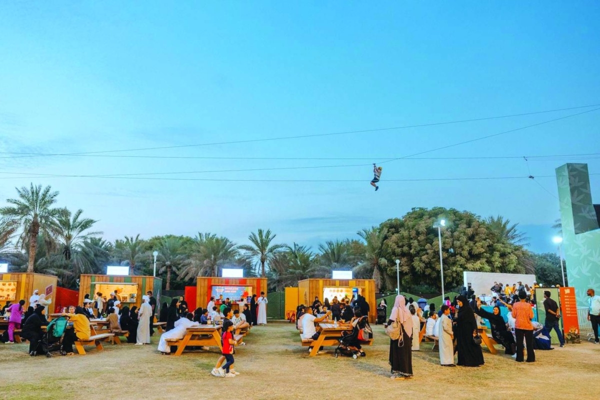 74 ألف زائر لمهرجان دار الزين في العين