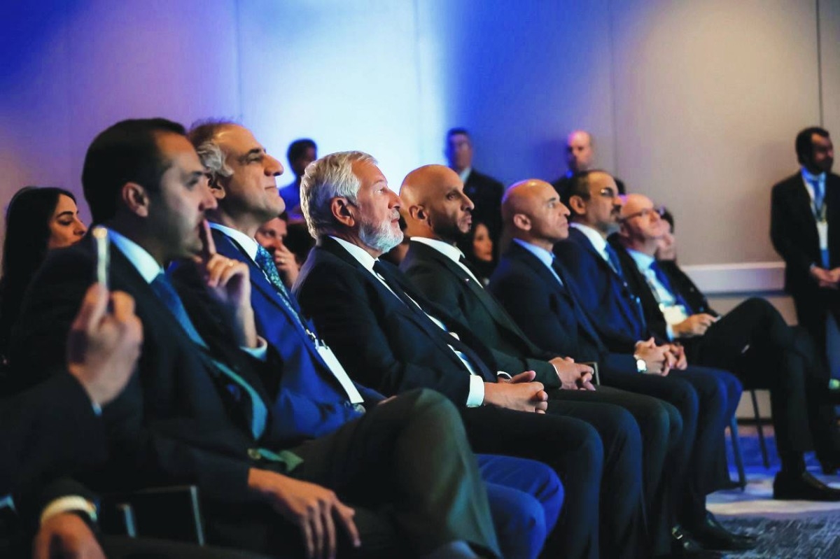 قمة «بريدج» من أبوظبي تستشرف مستقبل الإعلام العالمي