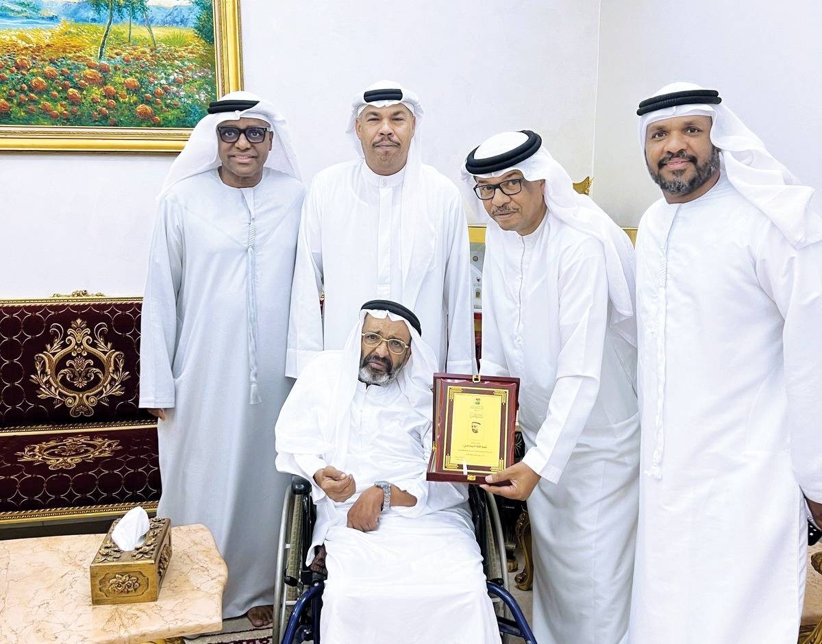 مسرح الشباب للفنون في دبي يكرّم عبدالله المناعي