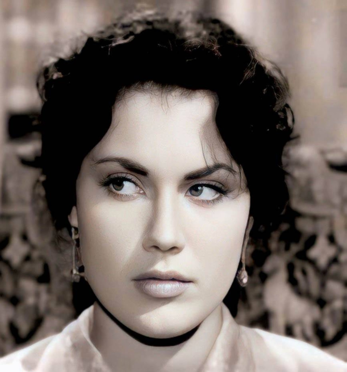 ممثلة مصرية اعتزلت إثر تهديدات بالقتل
