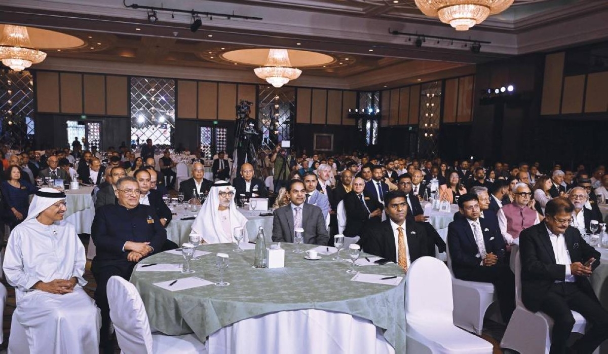 نهيان بن مبارك: الإمارات ترسخ مبادئ التنمية المستدامة واقتصاد المعرفة