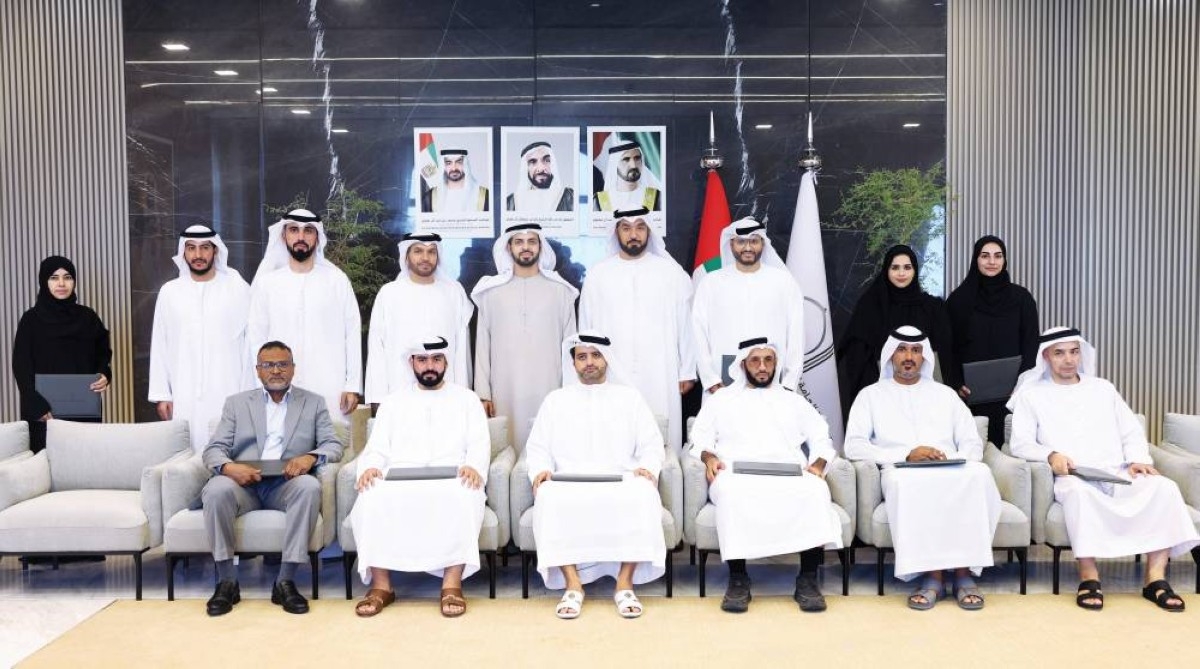 «الشؤون الإسلامية» تكرم موظفيها ضمن فريق برنامج العلماء الضيوف