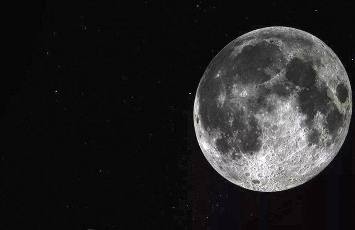 عرض عينات تربة من جانب القمر المظلم