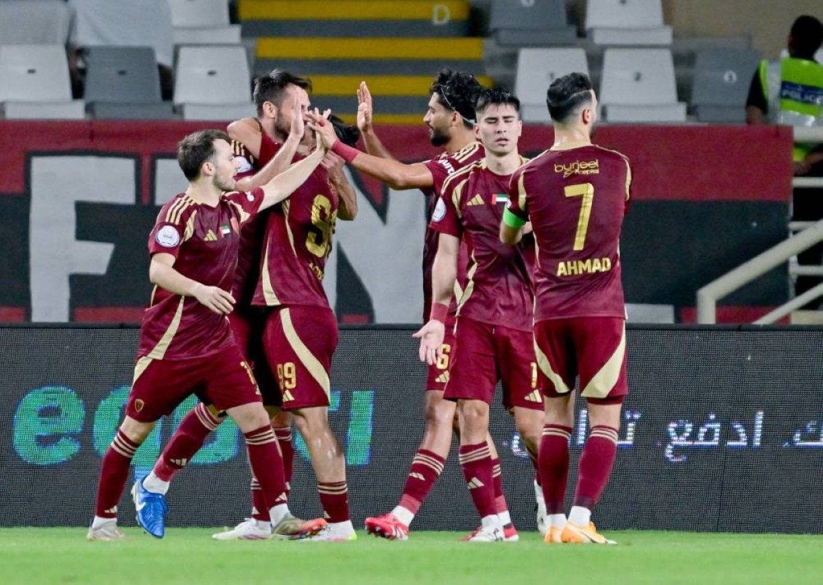 التعادل يحسم القمة المؤجلة بين الوحدة وشباب الأهلي.. والفرسان يلامسون درع الدوري