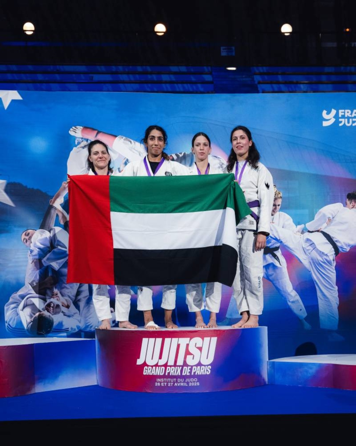 6 ميداليات لجوجيتسو الإمارات في بطولة باريس الجائزة الكبرى