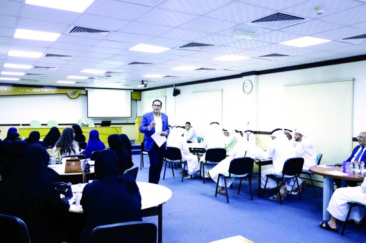 انطلاق الدورة السنوية السابعة في علم الوثائق والأرشيف بمركز جمعة الماجد