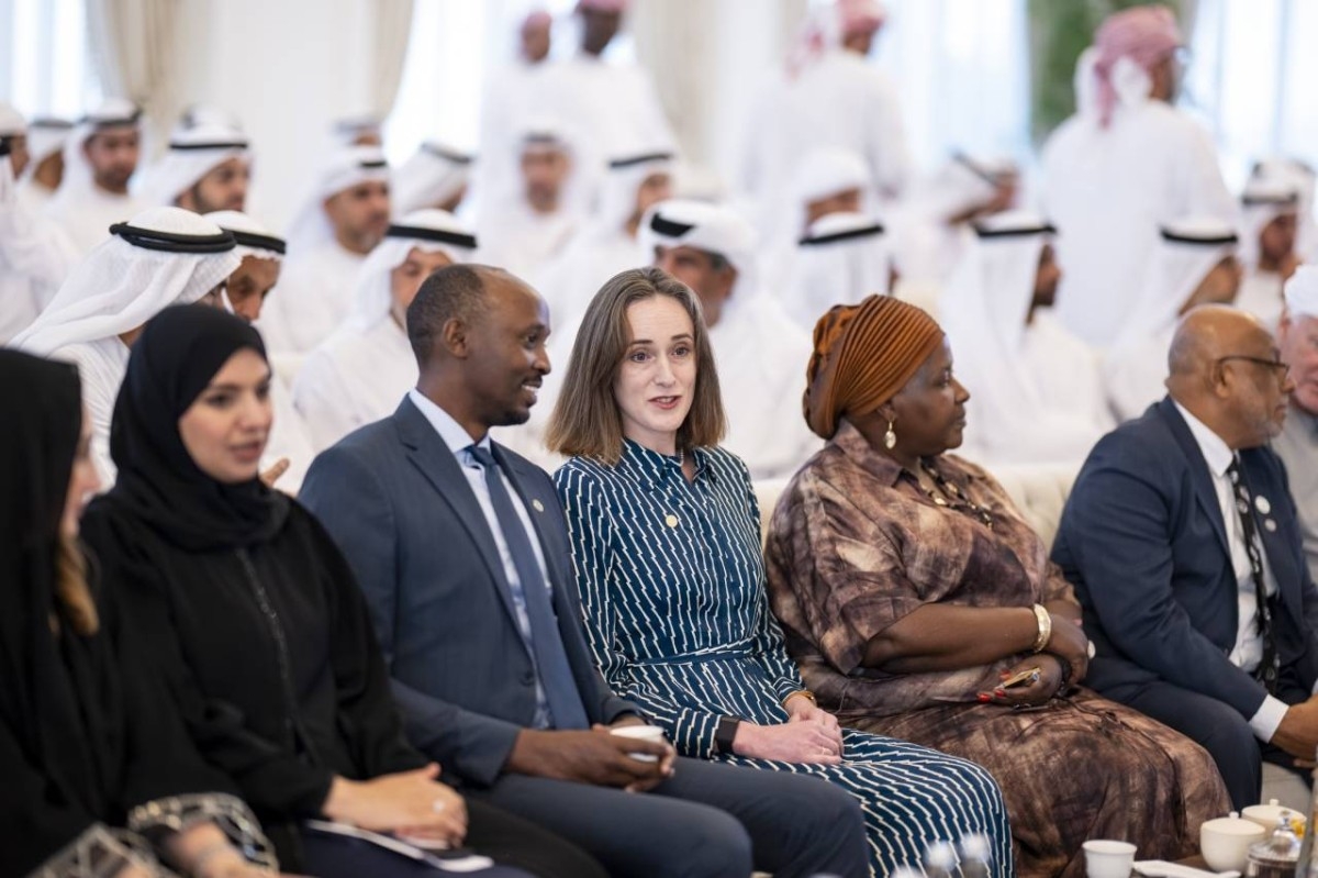 رئيس الدولة: تعاون أفراد المجتمع وإيجابيتهم جزء أساسي في إنجاح البرامج التنموية