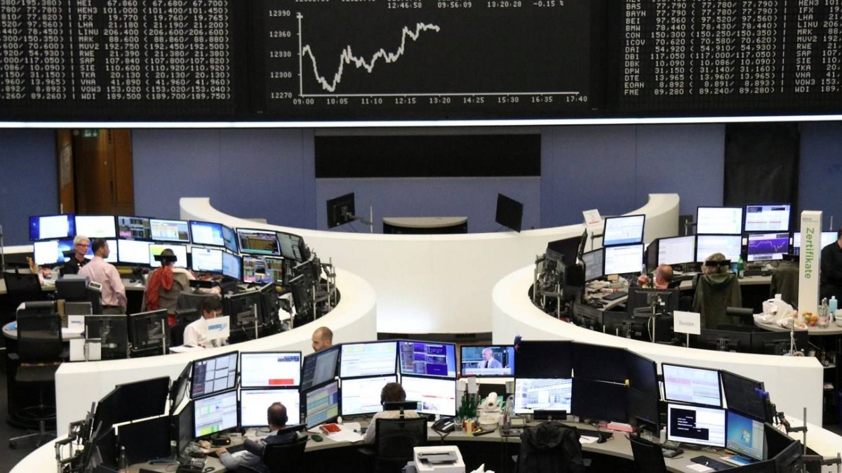 أسهم أوروبا ترتفع مع تقييم نتائج أعمال مالية متباينة للشركات