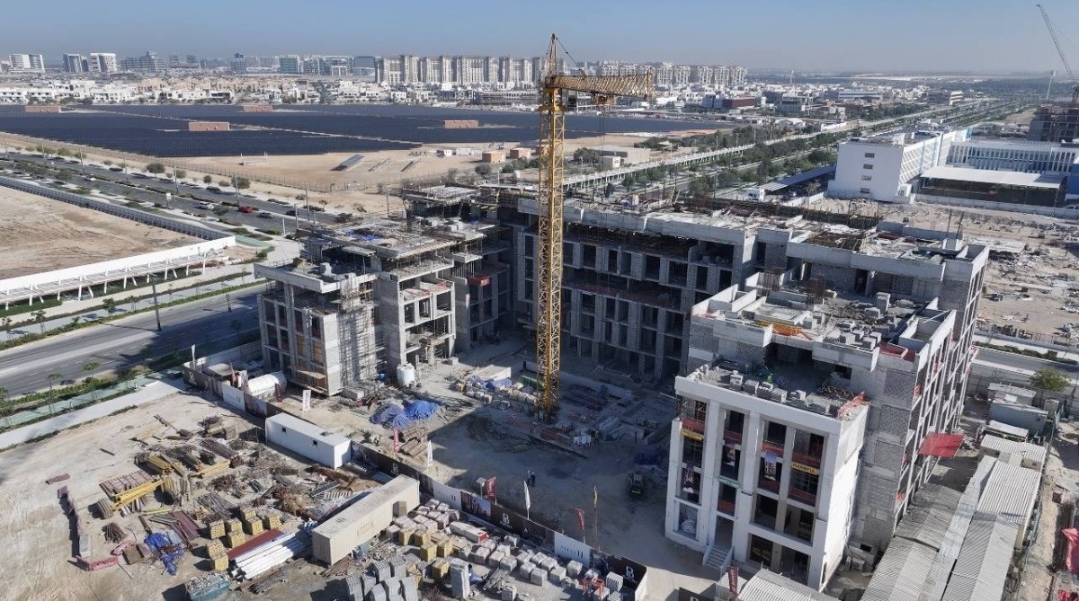 إنجاز 62% من مشروع «ڤيل 11» بمدينة مصدر
