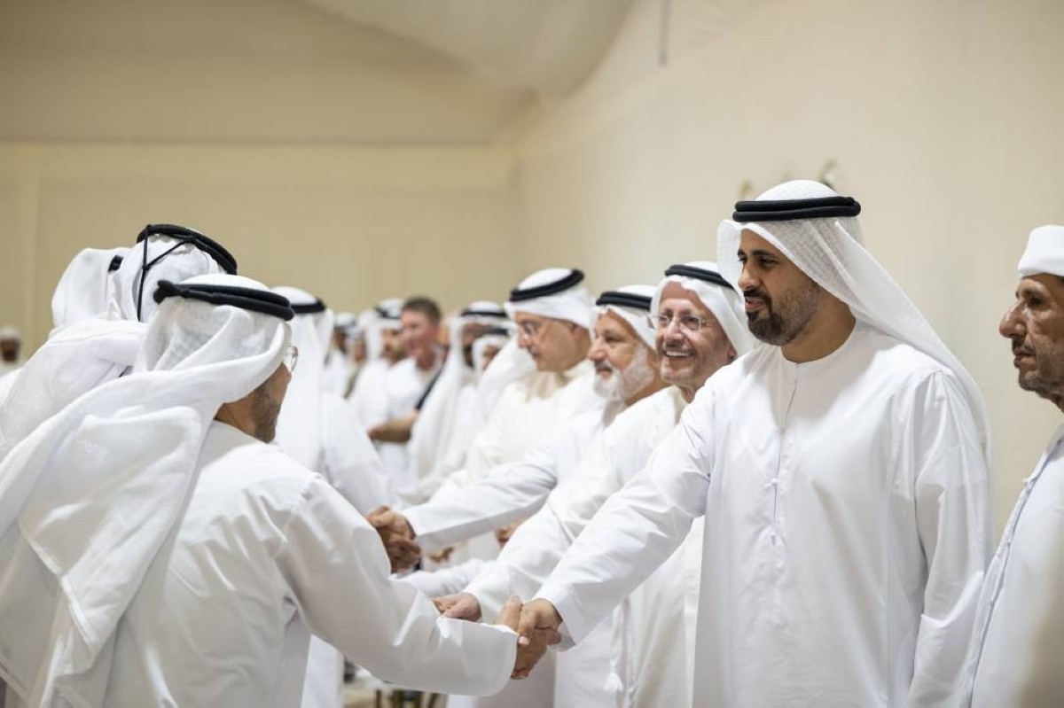 ذياب بن محمد يعزي في وفاة والدة الشهيد إسماعيل الملا