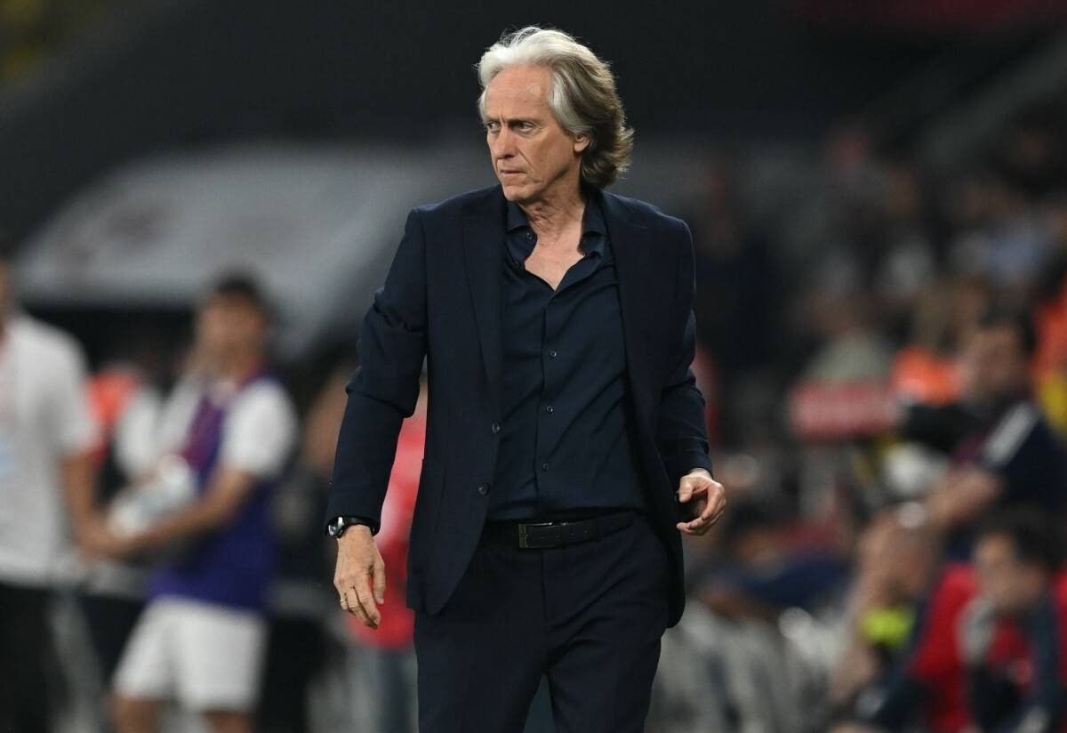 الهلال السعودي يقيل جيزوس بسبب سوء النتائج