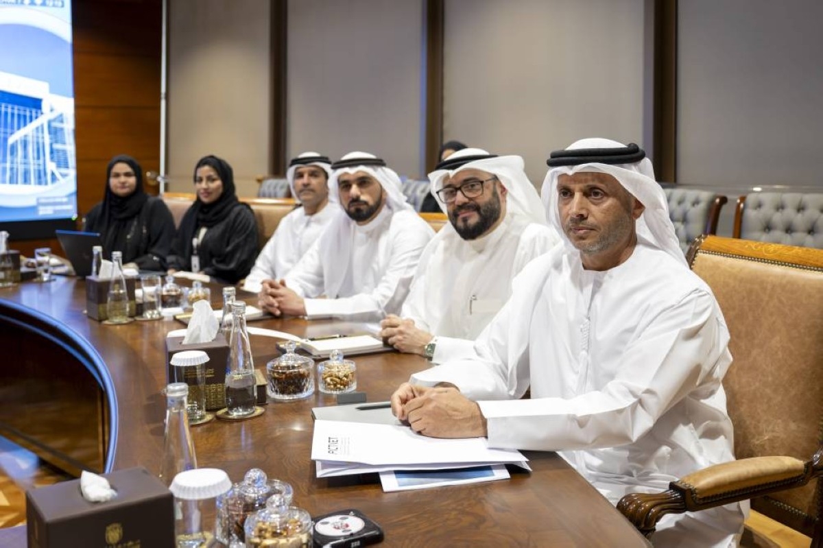 هزاع بن زايد يستقبل وفداً من "مركز أبوظبي للتعليم والتدريب التقني" ويطلع على مبادراته في منطقة العين