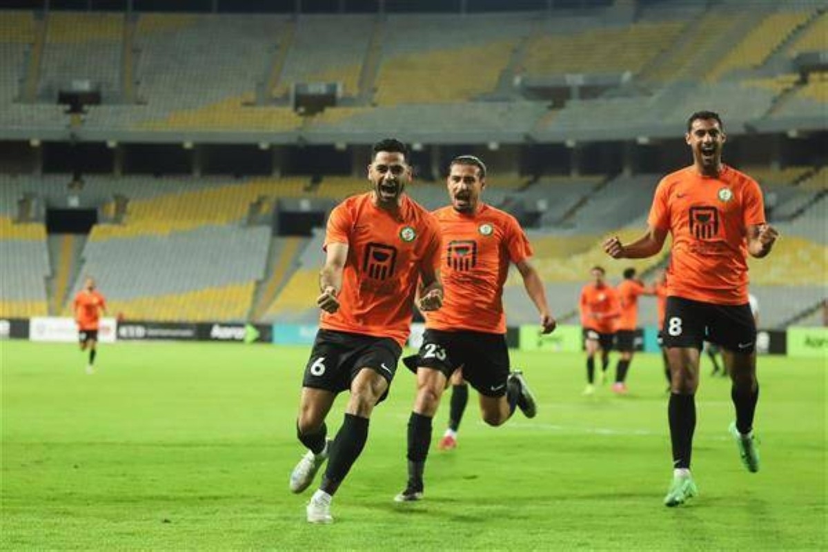 البنك الأهلي يقسو على بيراميدز برباعية ويهدي صدارة الدوري للأهلي