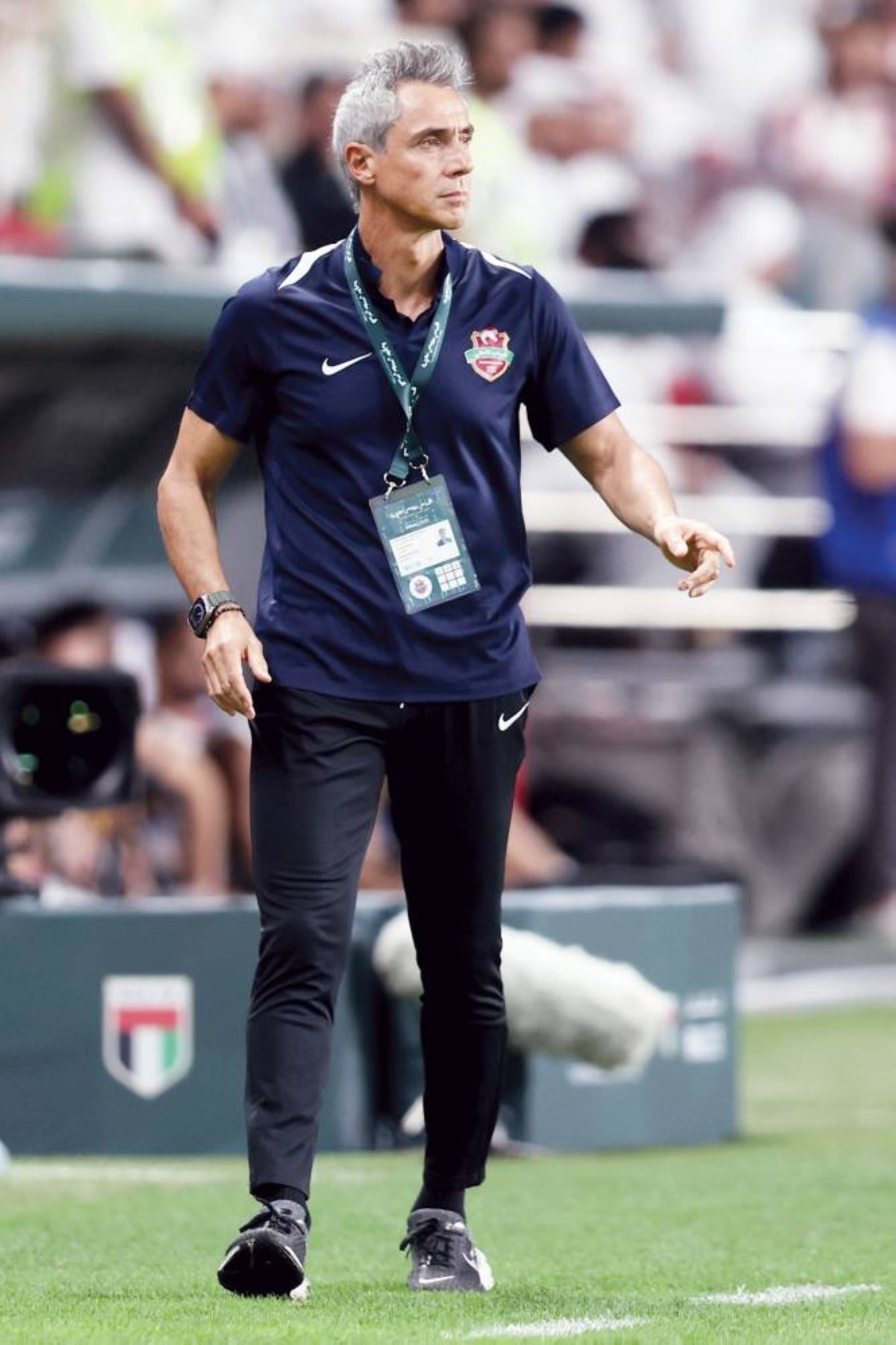 نهيان بن زايد يتوج شباب الأهلي بكأس رئيس الدولة