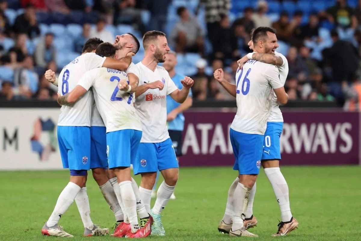 ليون سيتي يؤجل احتفاله بالدوري لما بعد مواجهة الشارقة