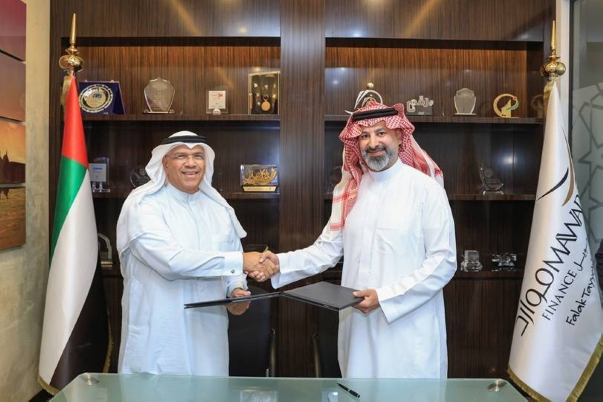 «أو جولد» و«موارِد للتمويل» تطلقان أول بطاقة مدفوعة مسبقاً في المنطقة مدعومة بالذهب ومتوافقة مع الشريعة