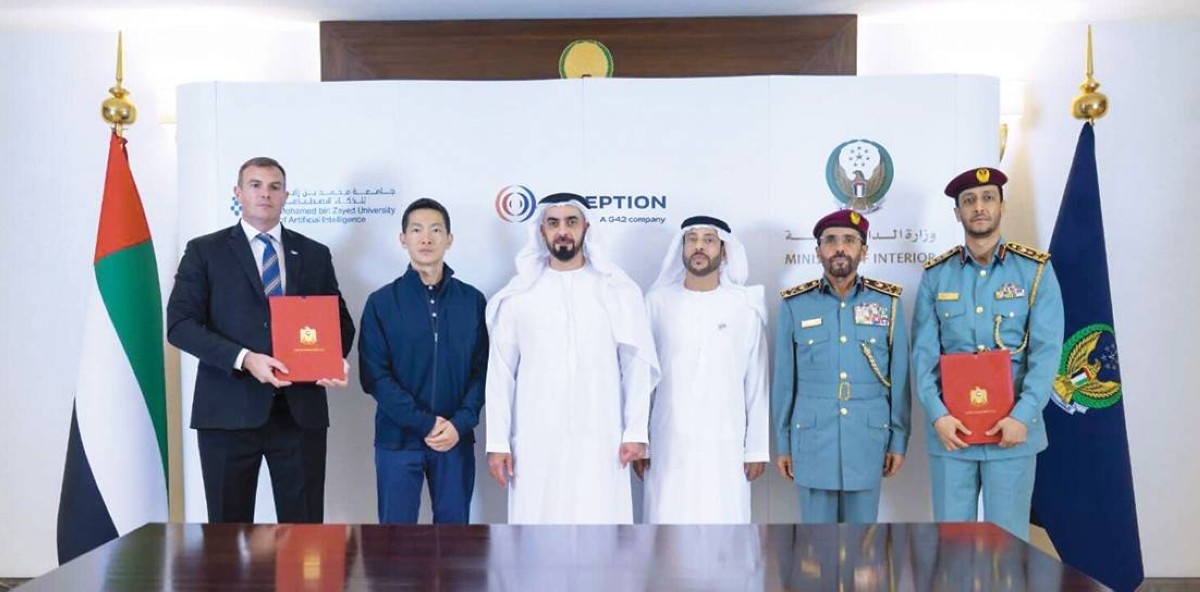 سيف بن زايد يشهد إطلاق مبادرة لتعزيز مهارات كوادر«الداخلية» في الذكاء الاصطناعي