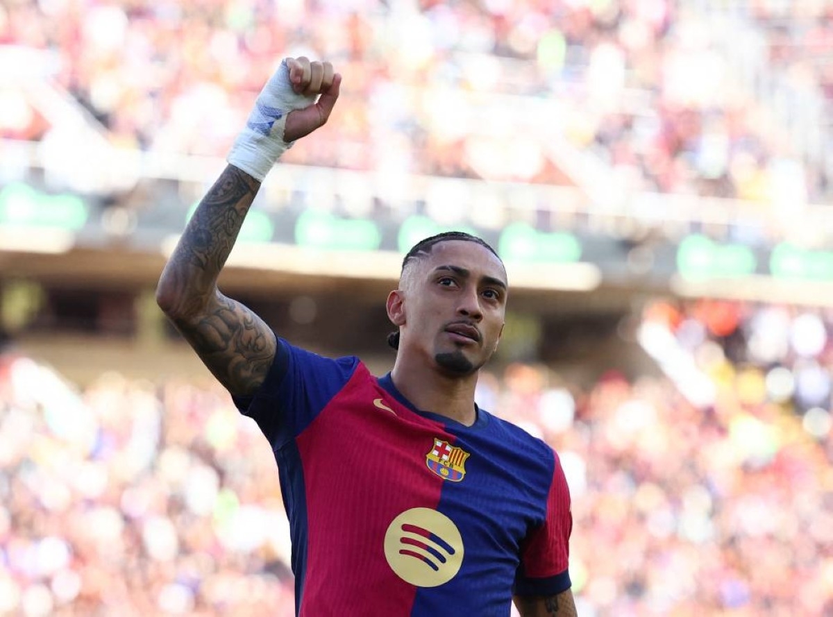برشلونة يمدد عقد رافينيا حتى عام 2028