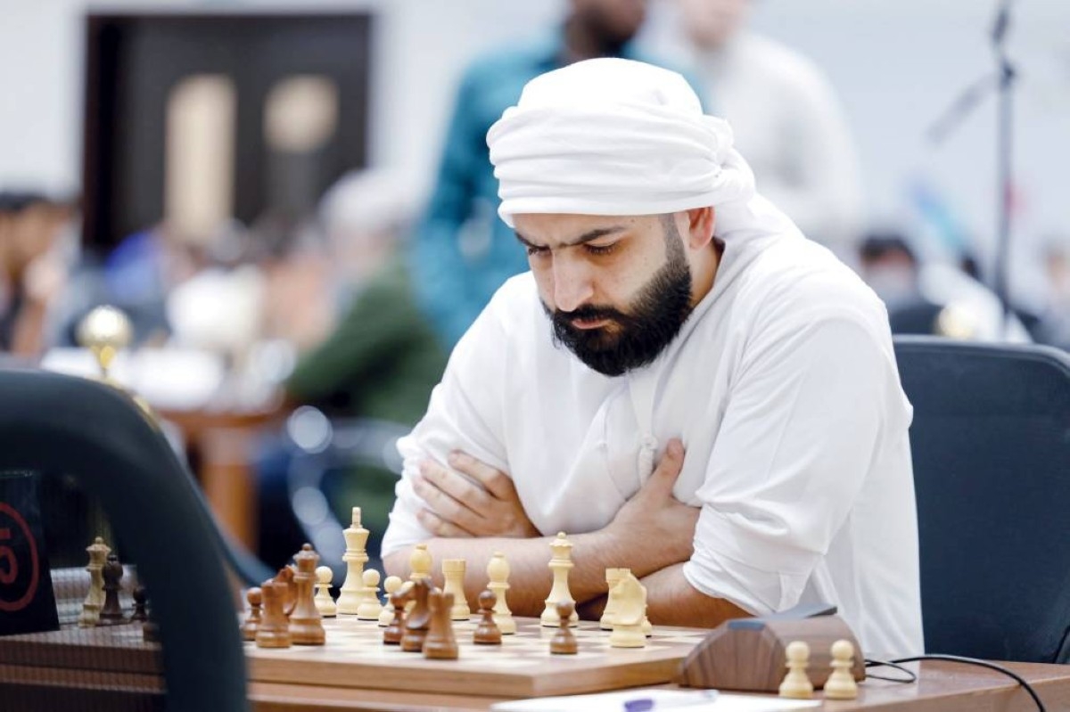 سالم عبدالرحمن يتقدم لوصافة «الشارقة لأساتذة الشطرنج»